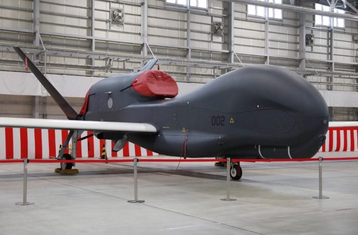 ‘Mắt thần’ Global Hawk của Nhật Bản mất liên lạc, nghi rơi xuống biển - Ảnh 1