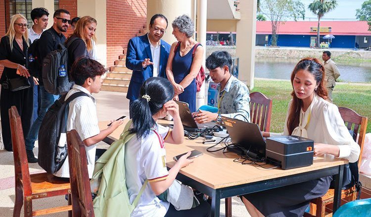 Israel phải 'nhờ cậy' Campuchia