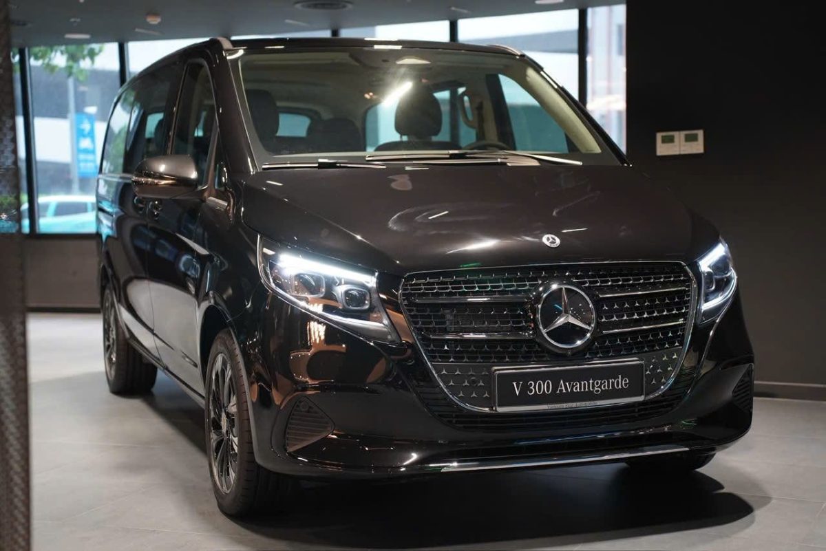 Mercedes-Benz V-Class giảm giá kỷ lục 600 triệu tại Việt Nam: Thực tế còn gần 2,8 tỷ đồng, bằng 2 chiếc Carnival hybrid - Ảnh 1
