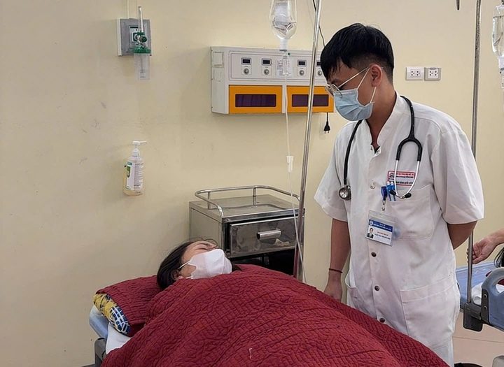 Hơn 190 người nhập viện nghi ngộ độc tập thể, Công ty Scavi Huế nói gì? - Ảnh 1