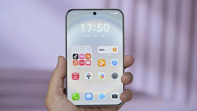 Quên iPhone 18 Pro Max đi, chiếc điện thoại 'bước ra từ quá khứ' này vừa lập kỷ lục doanh số gần 300.000 chiếc - Ảnh 1