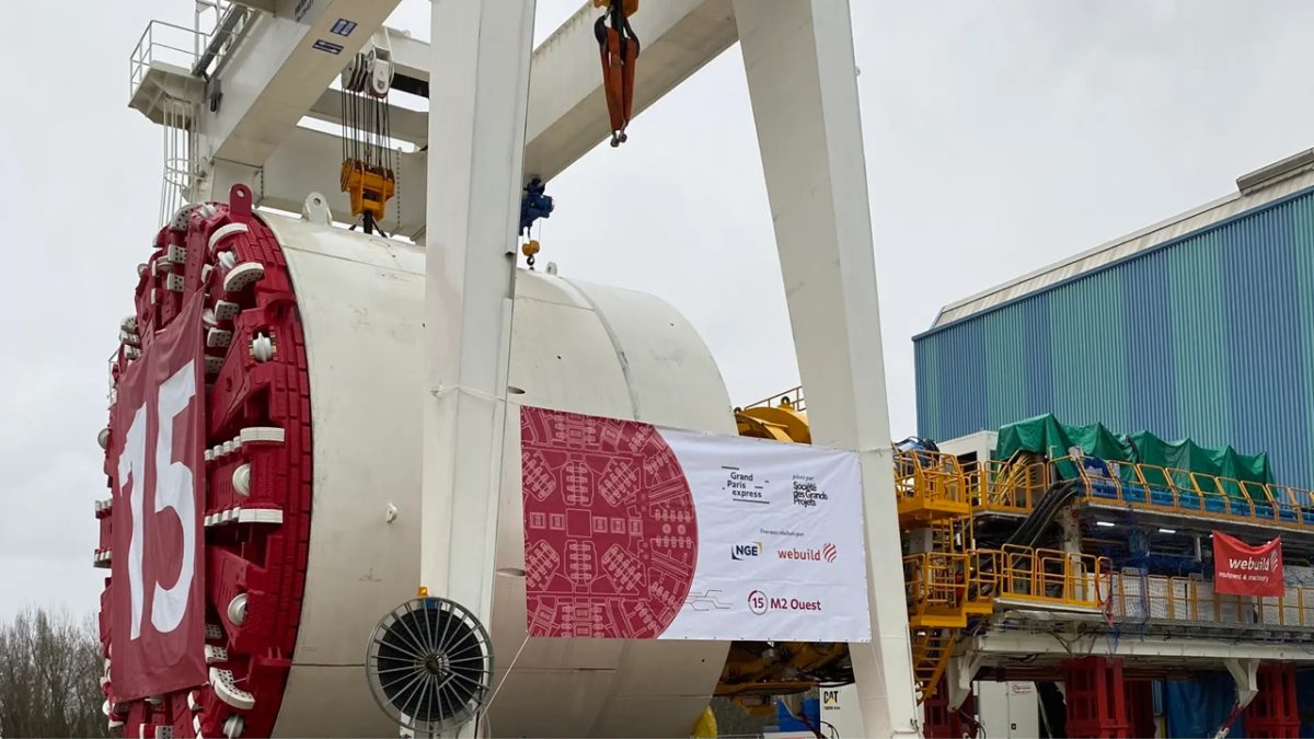 Phát hiện khối kim loại nặng 2.000 tấn được tháo rời, đi quãng đường 2.200 km cùng đoàn xe hộ tống, chuẩn bị thực hiện nhiệm vụ đặc biệt