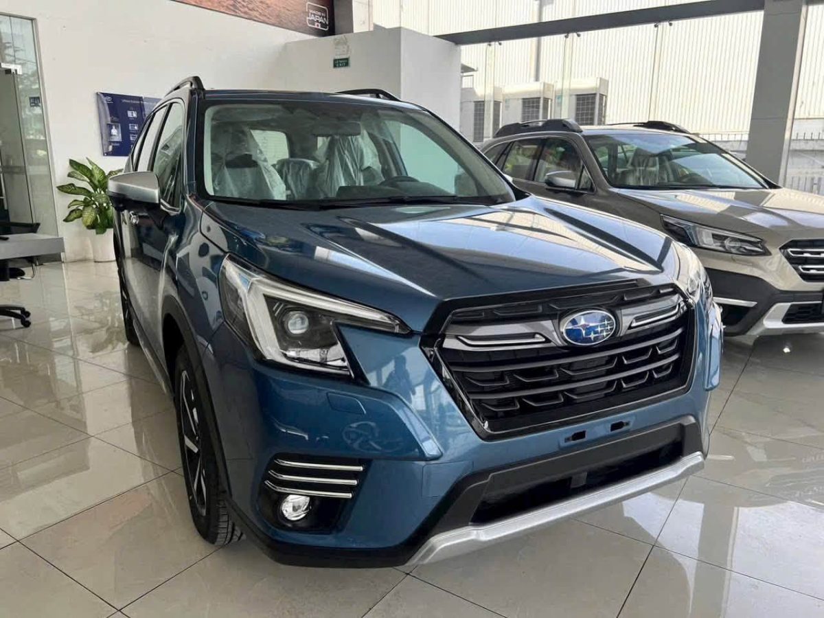 Loạt xe giảm giá hàng trăm triệu đồng, có mẫu hạ tới 360 triệu nhưng phải đánh đổi