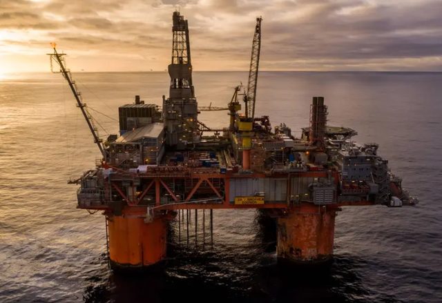 Khoan 940m xuống dưới đáy biển, phát hiện cột hydrocarbon chất lượng cao dày 25m
