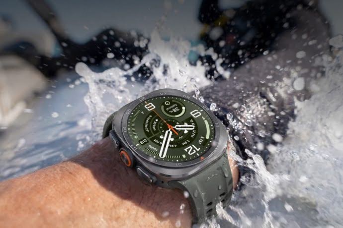Pin 800 mAh, màn hình 5.000 nit, Galaxy Watch Ultra2 có đáng để lên đời? - Ảnh 1