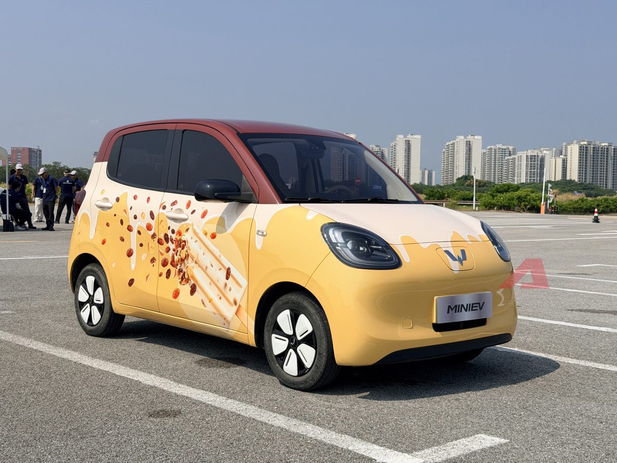 Xem thực tế Wuling MiniEV 2026 sắp ra mắt Việt Nam: Thiết kế như Macaron, 2 màn hình, phanh điện tử, ghế da cách điệu cầu kỳ - Ảnh 1