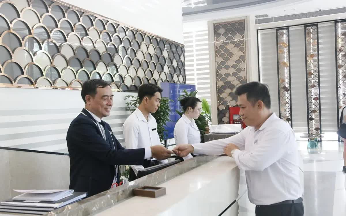 Từ 15/9, không khai báo khách du lịch lưu trú bị phạt tới 12 triệu đồng - Ảnh 1