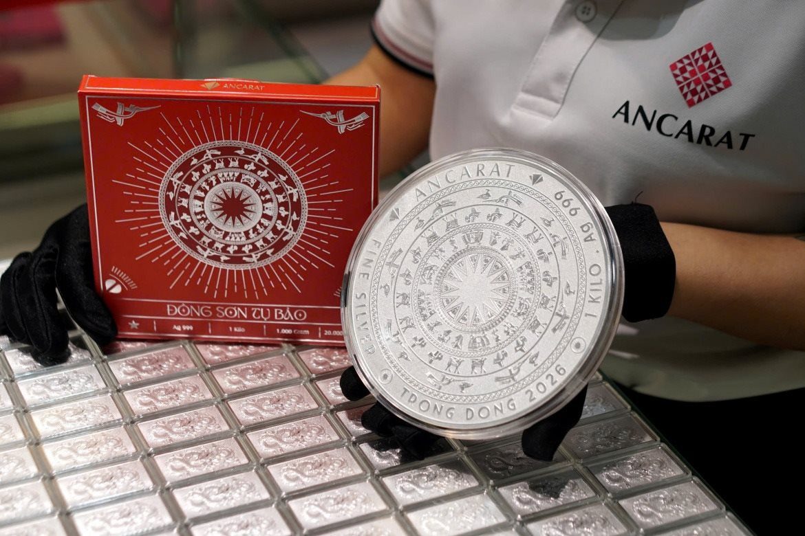 Giá bạc thỏi, bạc miếng sáng ngày 9/9 tại DOJI, Ancarat, Bảo Tín Mạnh Hải, Sacombank