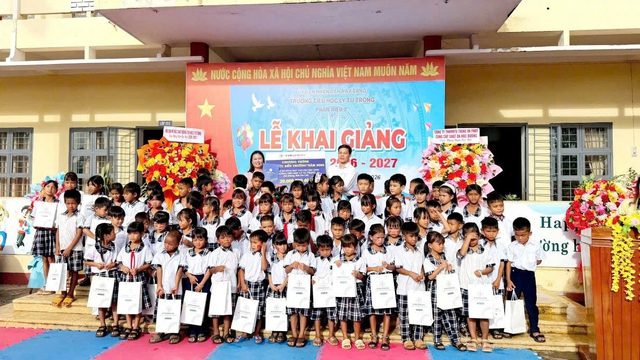 Thủy điện An Khê - Ka Nak tiếp sức cho học sinh khó khăn ở Gia Lai