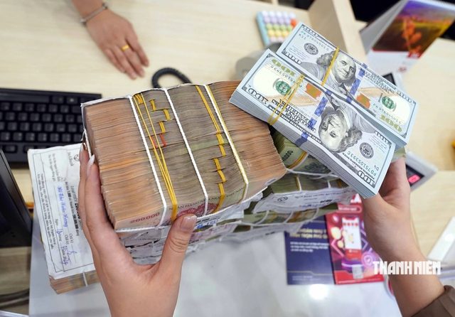 Giá USD hôm nay 18.9.2026: Biến động ở mức cao