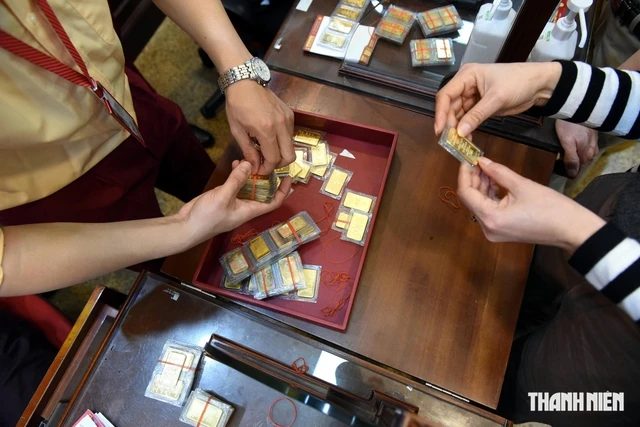 Giá vàng hôm nay 12.9.2026: Bật tăng trở lại, vàng nhẫn vẫn vượt mặt vàng miếng
