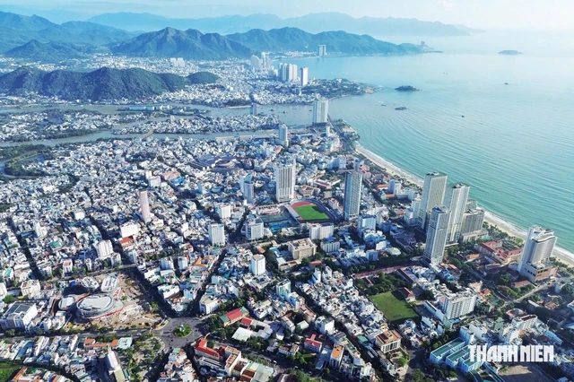 Khánh Hòa hỗ trợ tiền tỉ, trả lương trăm triệu hút nhân lực chất lượng cao