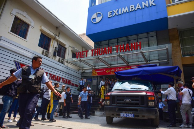 Eximbank thay giÃ¡m Äá»c chi nhÃ¡nh TP.HCM sau vá»¥ khÃ¡ch máº¥t 245 tá» - áº¢nh 1.