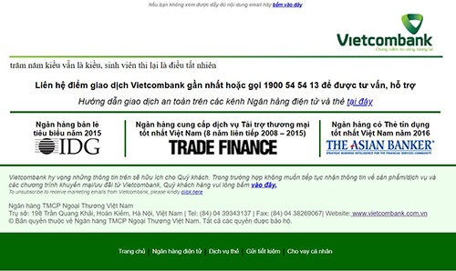 Hai cÃ¢u thÆ¡ xuáº¥t hiá»n trÃªn trang web cá»§a Vietcombank.