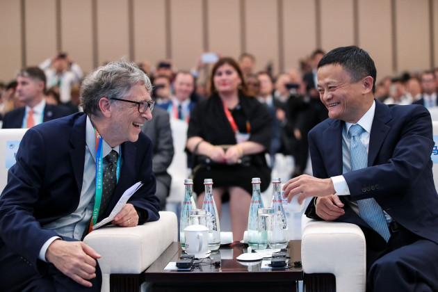 Jack Ma và Bill Gates tại Hội chợ Nhập khẩu Quốc tế Trung Quốc CIIE 2018