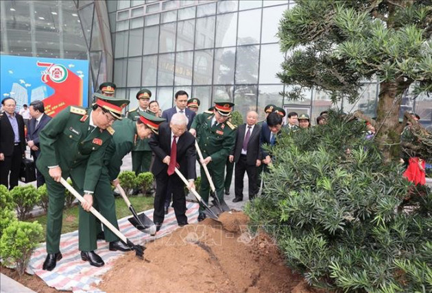 Bệnh viện 108 nhận danh hiệu Anh hùng lao động thời kỳ đổi mới - Ảnh 1.