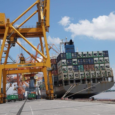 Cán cân thương mại hàng hoá 5 tháng thâm hụt 434 triệu USD