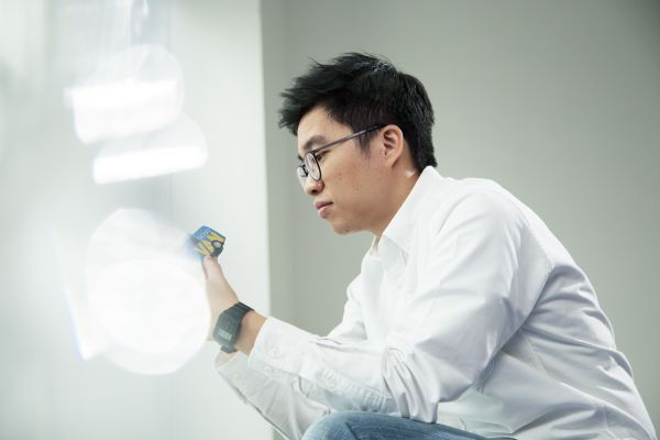 Chủ startup tỷ USD: “Đừng chờ ai đó đến giải quyết vấn đề, hãy tự mình làm” - Ảnh 2. Chủ startup tỷ USD: “Đừng chờ ai đó đến giải quyết vấn đề, hãy tự mình làm” - Ảnh 2.