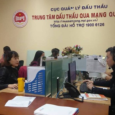 Đấu thầu qua mạng: Chưa hứng thú vì... tính minh bạch