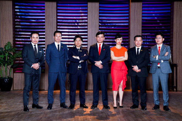 Điểm lại loạt ảnh diện suits của các nhà đầu tư trong Shark Tank Việt Nam - Ảnh 1. Điểm lại loạt ảnh diện suits của các nhà đầu tư trong Shark Tank Việt Nam - Ảnh 1.
