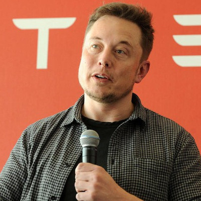 Elon Musk từ bỏ kế hoạch tư nhân hóa, giá cổ phiếu Tesla sụt mạnh