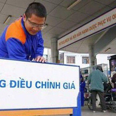Giá xăng giảm nhẹ từ chiều nay