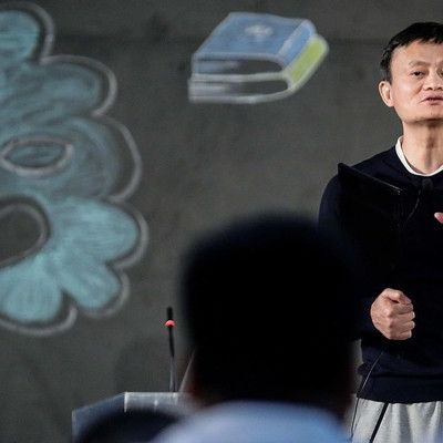 Jack Ma khuyên giới doanh nhân "không nên học để thành công"