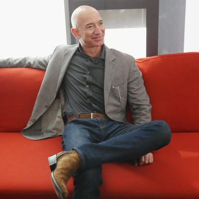 Jeff Bezos bán gần 3 tỷ USD cổ phiếu Amazon