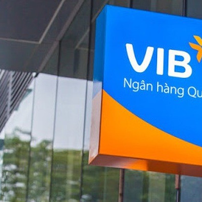 Người nhà sếp VIB đua gom cổ phiếu