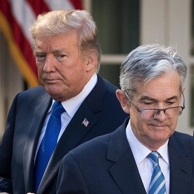 Ông Trump gọi cả Trung Quốc và Chủ tịch FED là “kẻ thù” của Mỹ