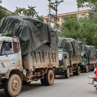 Phá đường dây buôn lậu lớn từ Trung Quốc về Việt Nam