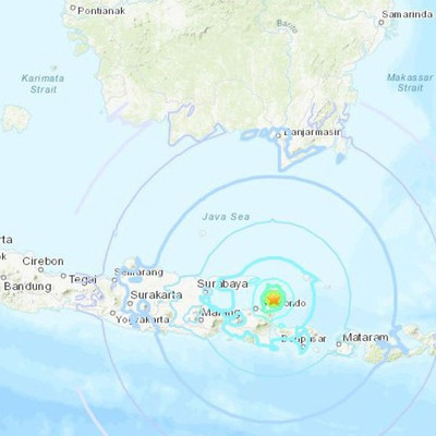 Sau thảm hoạ kép, Indonesia lại rung chuyển vì động đất