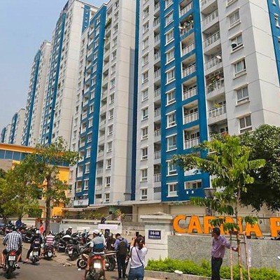 Sau vụ cháy Carina Plaza, Năm Bảy Bảy quyết lãi gấp đôi