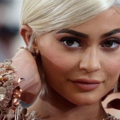 Thế giới sắp có nữ tỷ phú tự thân 20 tuổi