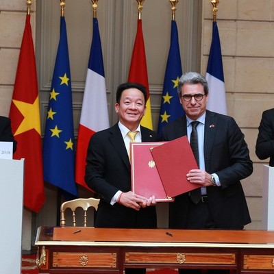 Tổng thống Pháp đánh giá cao sự hợp tác giữa T&T và Bouygues