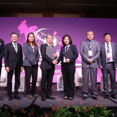 T&T Group và Tập đoàn YCH của Singapore hợp tác đầu tư về logistics