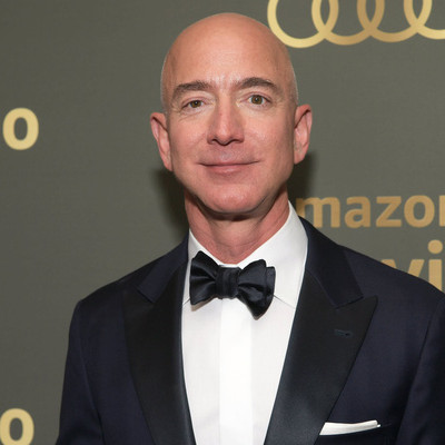 Tỷ phú Jeff Bezos thôi làm CEO Amazon