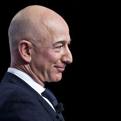 Vì sao Jeff Bezos luôn bình tĩnh trước biến động của cổ phiếu Amazon?