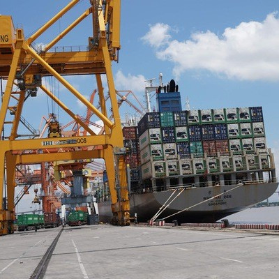 Việt Nam nhập siêu gần 400 triệu USD trong nửa đầu tháng 10/2019
