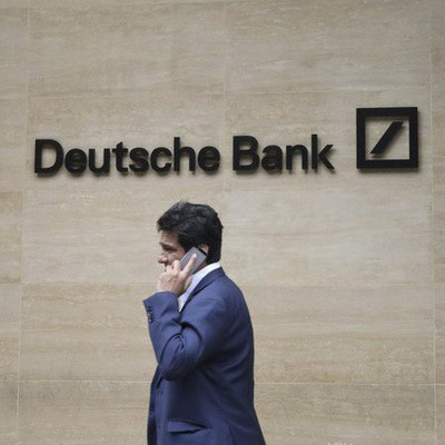 Vụ Deutsche Bank sa thải nhân viên: Số phận rổ cổ phiếu hàng trăm triệu USD tại Việt Nam?