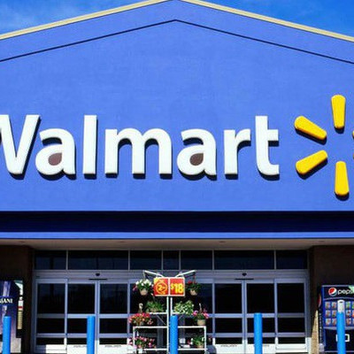 Walmart trả tiền học phí cho 1,4 triệu nhân viên