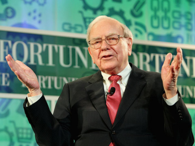 Warren Buffett tiêu khối tài sản gần 90 tỷ USD như thế nào?