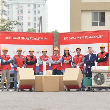20 năm taxi tải Thành Hưng phục vụ khách hàng