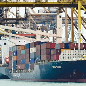 Ai hưởng lợi trong cuộc chiến thương mại Mỹ - Trung?