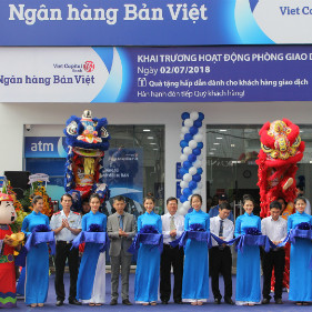 Bản Việt khai trương 2 phòng giao dịch mới