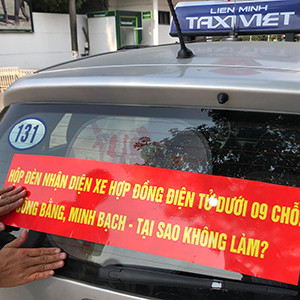 Bộ Giao thông Vận tải lại muốn taxi công nghệ có mào