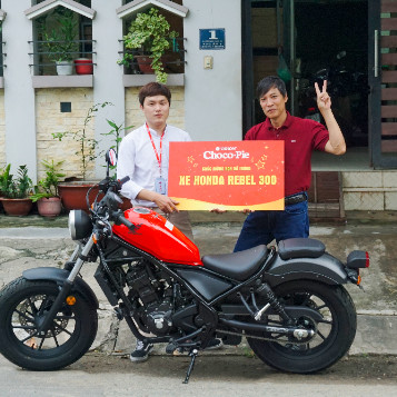 Choco.Pie trao xe Honda Rebel 300 cho 5 khách hàng trúng thưởng