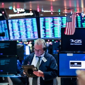 Chứng khoán Mỹ lao dốc vì Apple