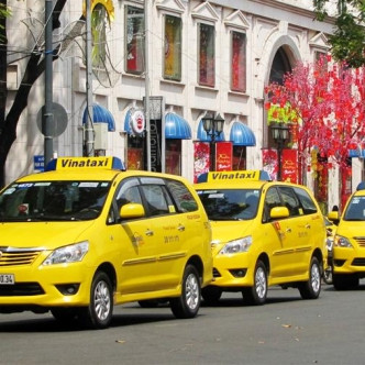 Cuộc giằng co chưa hồi kết của taxi công nghệ và truyền thống