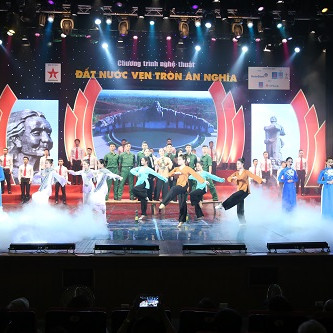 Đêm nhạc 'Bài ca không quên' tri ân các anh hùng liệt sĩ